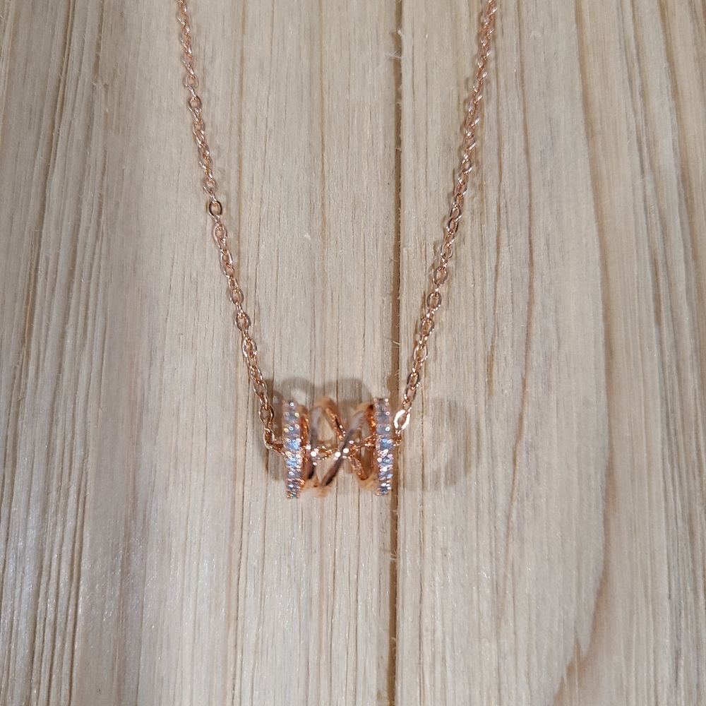 🩷🩷NEW🩷🩷 GORGEOUS!! CZ Spiral Cylinder Charm Necklace in ROSE GOLD Plating - Picture 12 of 14